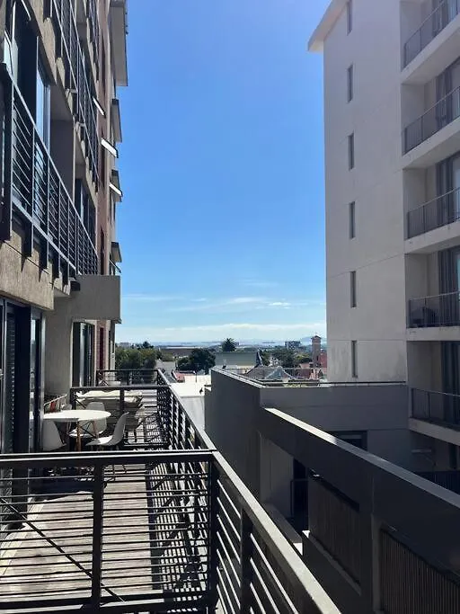 Modern Apartment In Observatory Cape Town